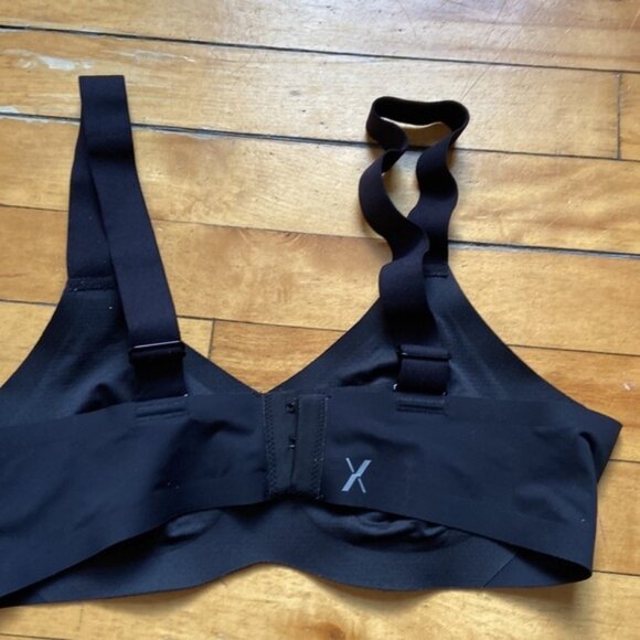 Knix Black V Neck Not Padded Wide Straps Wireless Bras - Picture 5 of 8